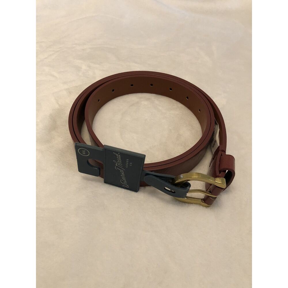 Universal Thread Womens Belt XXL Burgundy Buckle Faux Leather Horseshoe NEW - Picture 8 of 10
